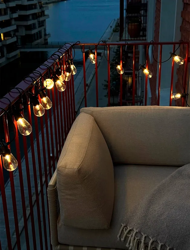 Brøndsholm - LED Lyskæde til udendørs brug med store pærer