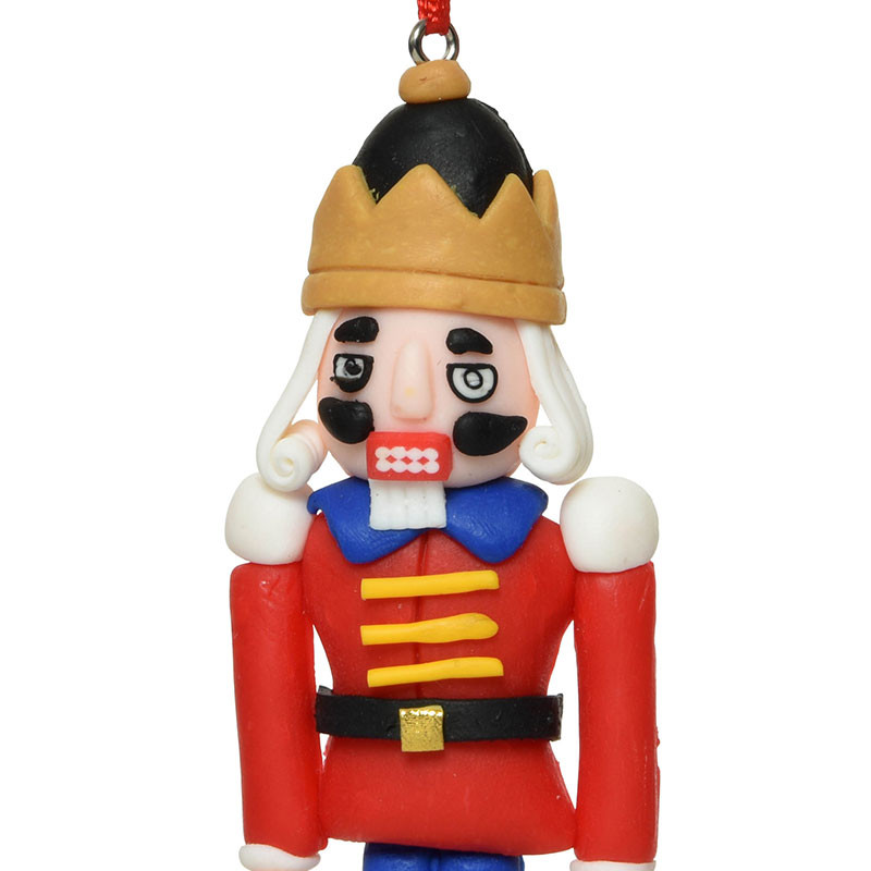 Buy Nøddeknækker m rød jakke, modellervoks look