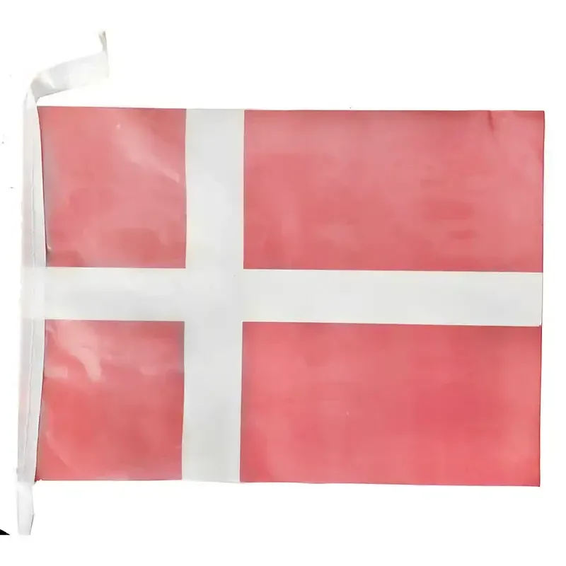 Køb Flagranke i plast på 4 meter med 10 dannebrogsflag i A5