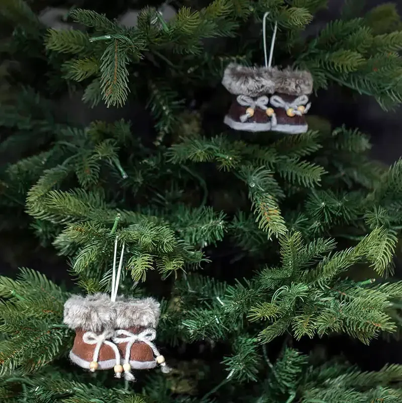 Køb Juletræsophæng, Støvler m plyskant, Mørkbrun hos Brondsholm.dk