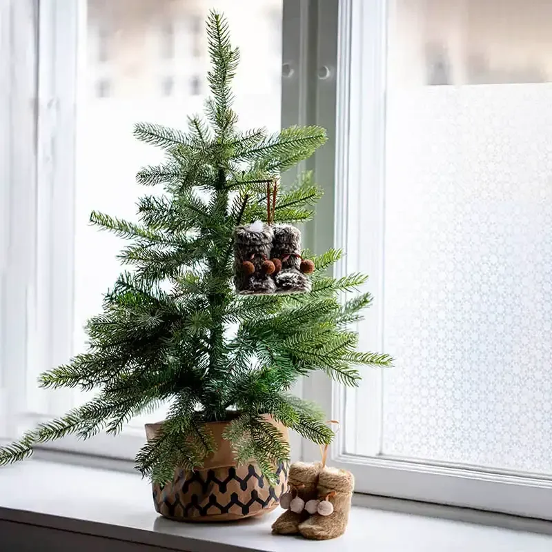 Køb Papirsposer m zig zag print, 2 str. hos Brondsholm.dk