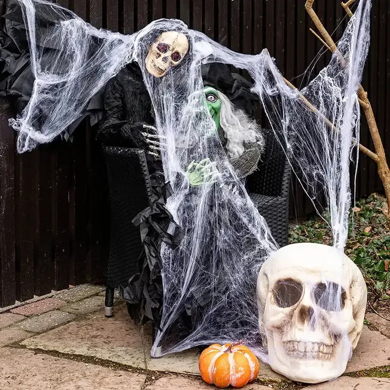 Køb Skelet dæmon med vinger og røde lysende øjne hos Brondsholm.dk