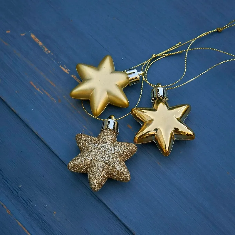 Køb Stjerner m ophæng, 5cm, 18stk pr pakke hos Brondsholm.dk