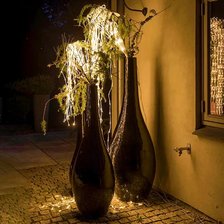 kaskadelys til udendørs og indendørs brug