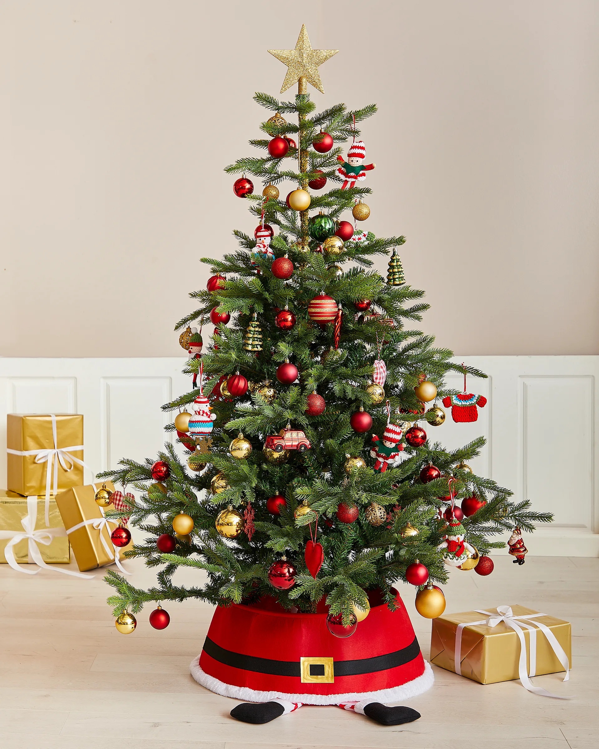 Brøndsholm - juletræsfod skjuler nisse