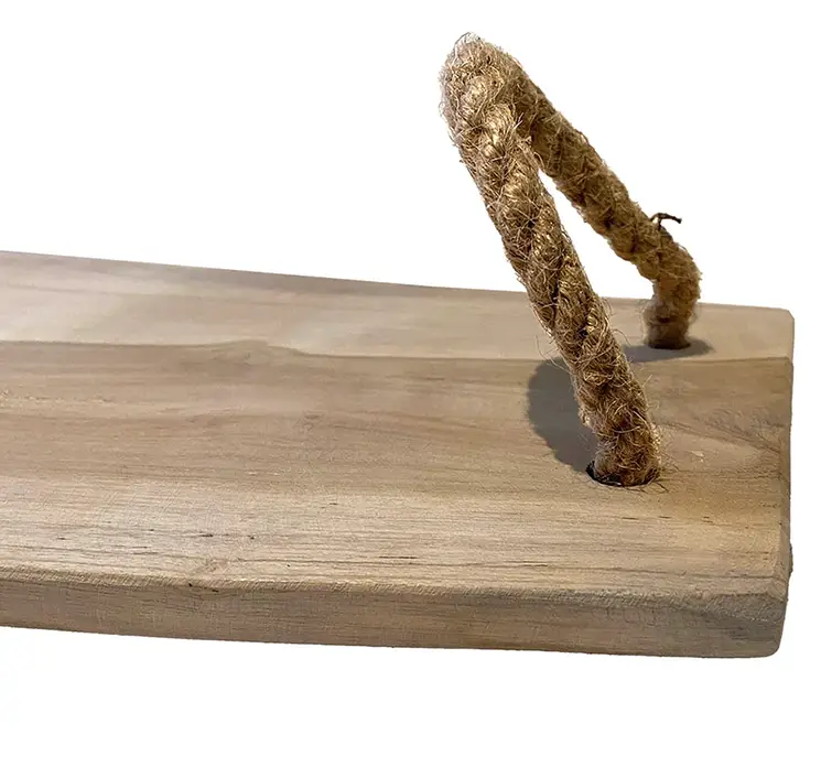 Bakke af teaktræ i naturfarvet med håndtag af reb 57cm closeup