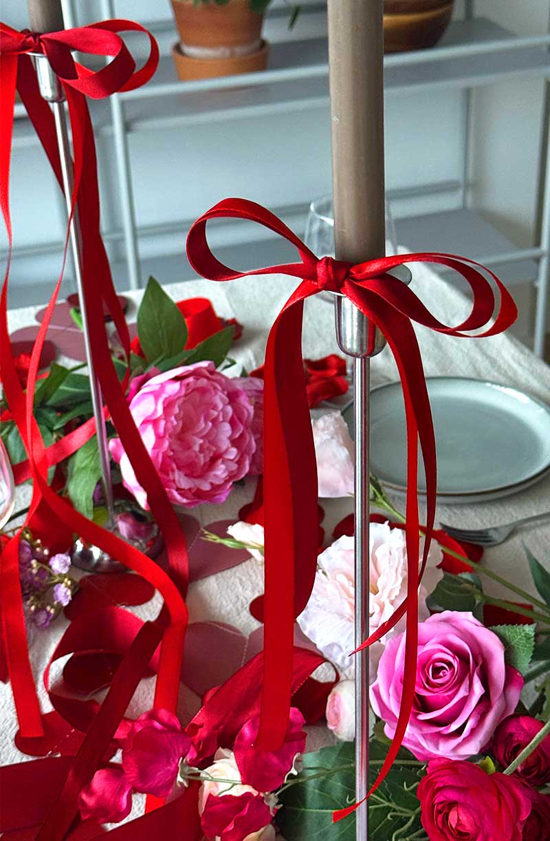 Brøndsholm - rød taftbånd