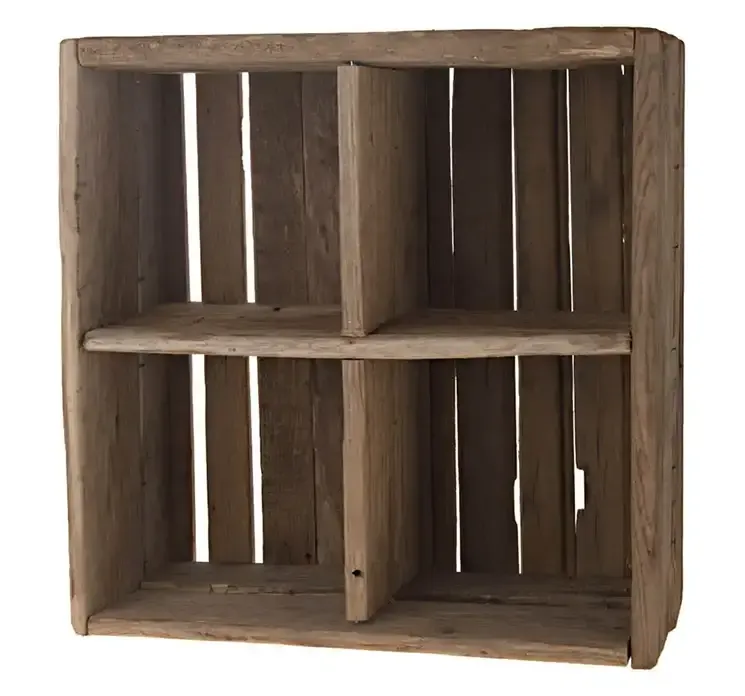 Trækasse med fire rum i naturfarve