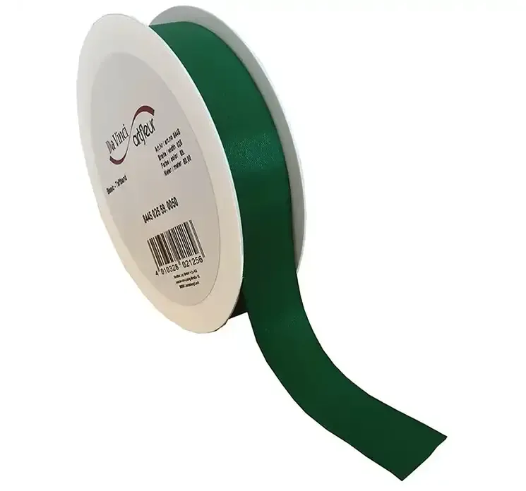 Gavebånd med sømkant i mørkegrøn taft. 25mm