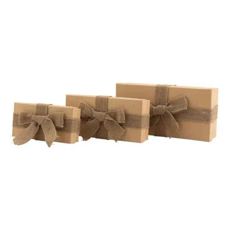 Gaveæske m jutesløjfe, 30x15x8cm, indpakning – Brøndsholm