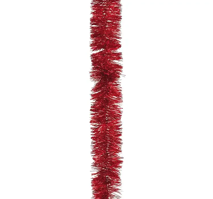 Tinsel guirlande af metal folie i rød closeup