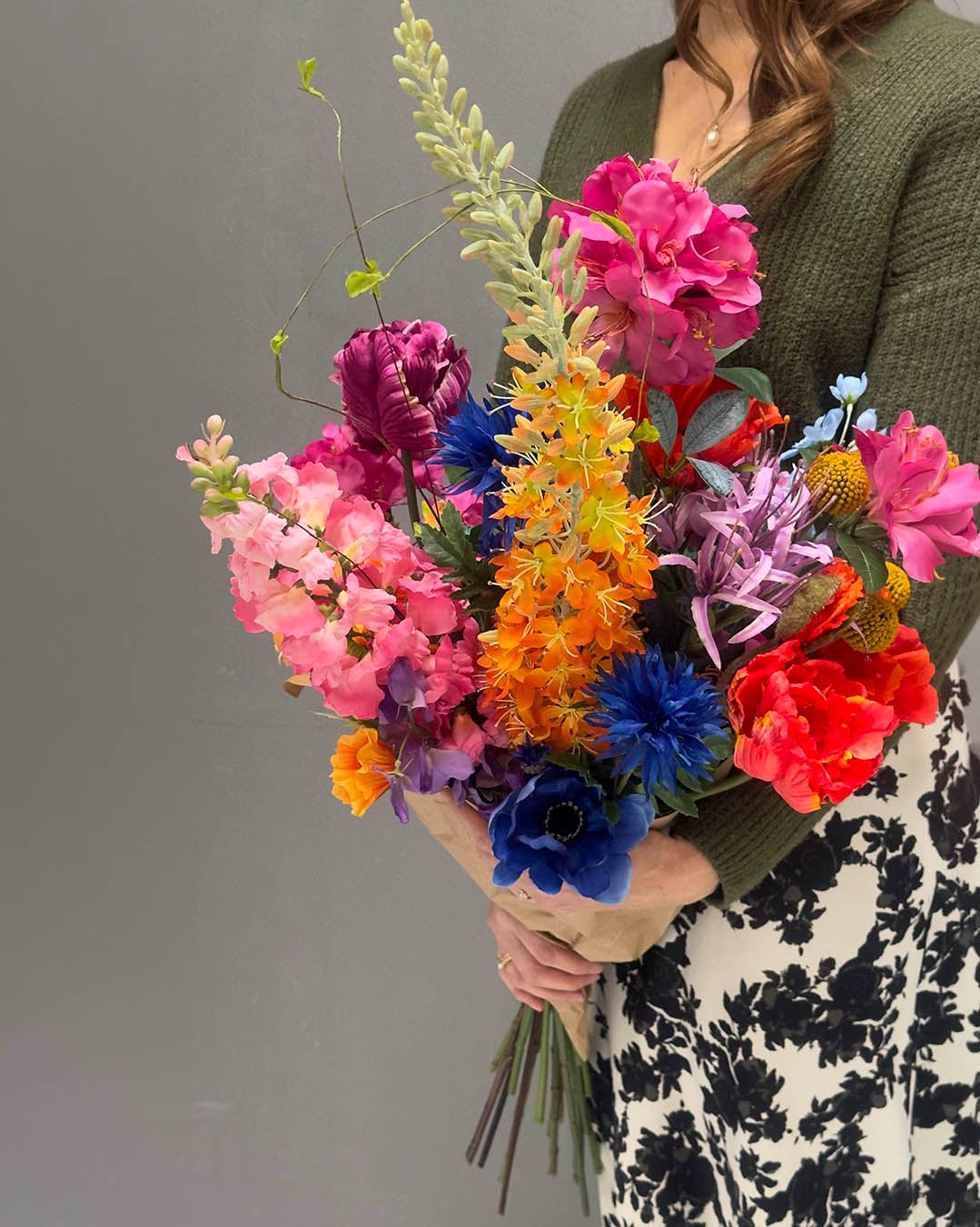 🌸 H U S K 🌸 M O R S 🌸 DAG 🌸
En lille reminder til mors dag 10. maj 
Mors dag nærmer sig… husk at forkæle hende, der altid er der for dig. Blomster er altid en god idé, og vores kunstige blomster holder længe, så hun kan nyde dem igen og igen🌸

#brøndsholm #morsdag #kunstigblomst #kunstigbuket #evighedsblomst #farverigbuket