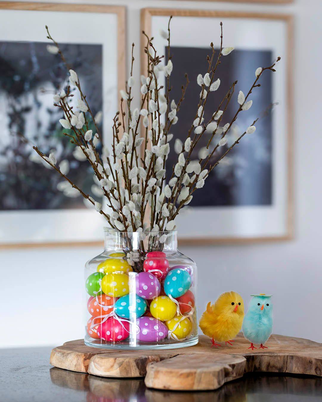 🥚SIDSTE🥚CHANCE🥚SPAR 25%🥚
Skal du nå at have fine farverige påskeæg, påskeæg med motiver eller håndmalede påskeæg til at bringe påskestemning ind i hjemmet, så er det sidste dag i morgen fredag 27. marts 2026 at gøre et kup.

👉Køb dem via link i bio

#brøndsholm #påskeæg #påskepynt #plastpåskeæg #påskestemning #påskekyllinger #gæslingegrene #påskeinspiration