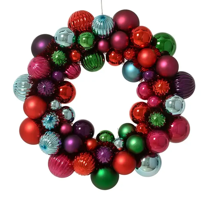 Julekugle krans af plast med et mix af farver