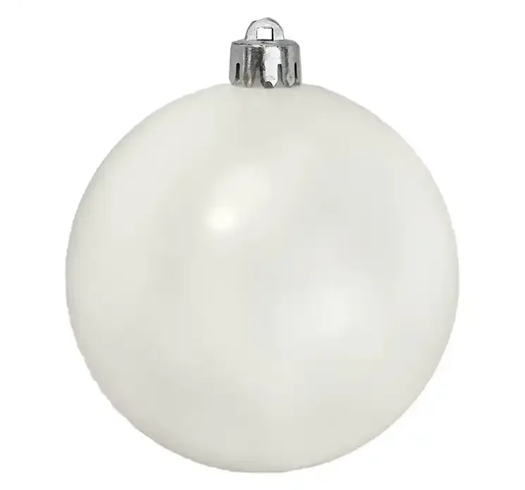 Julekugler af plast i hvid, blank og mat closeup