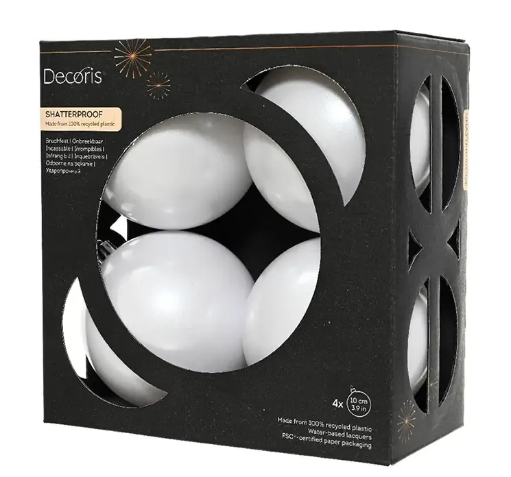 Julekugler af genbrugsplast i hvid