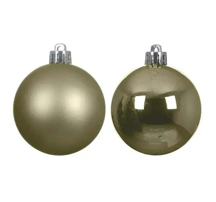 Julekugler af plast i eukalyptus grøn, blank og mat closeup