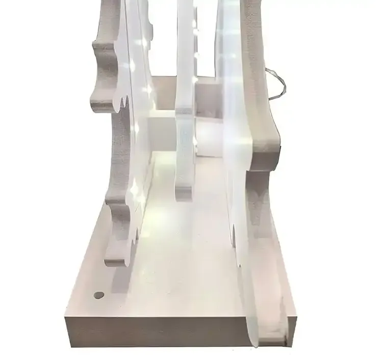 Juletræer i hvid i 3D af plast med LED lys, kan også bruges udendørs closeup