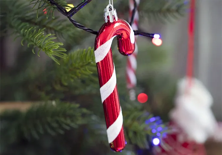 Lills fin slikstok i rød og hvid til Juletræet