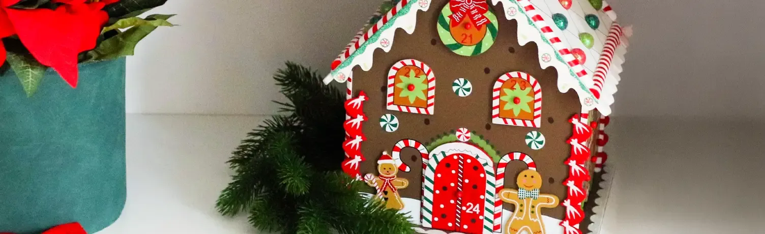 lille hyggelig julekalender hus med 24 små skuffer til overraskelser