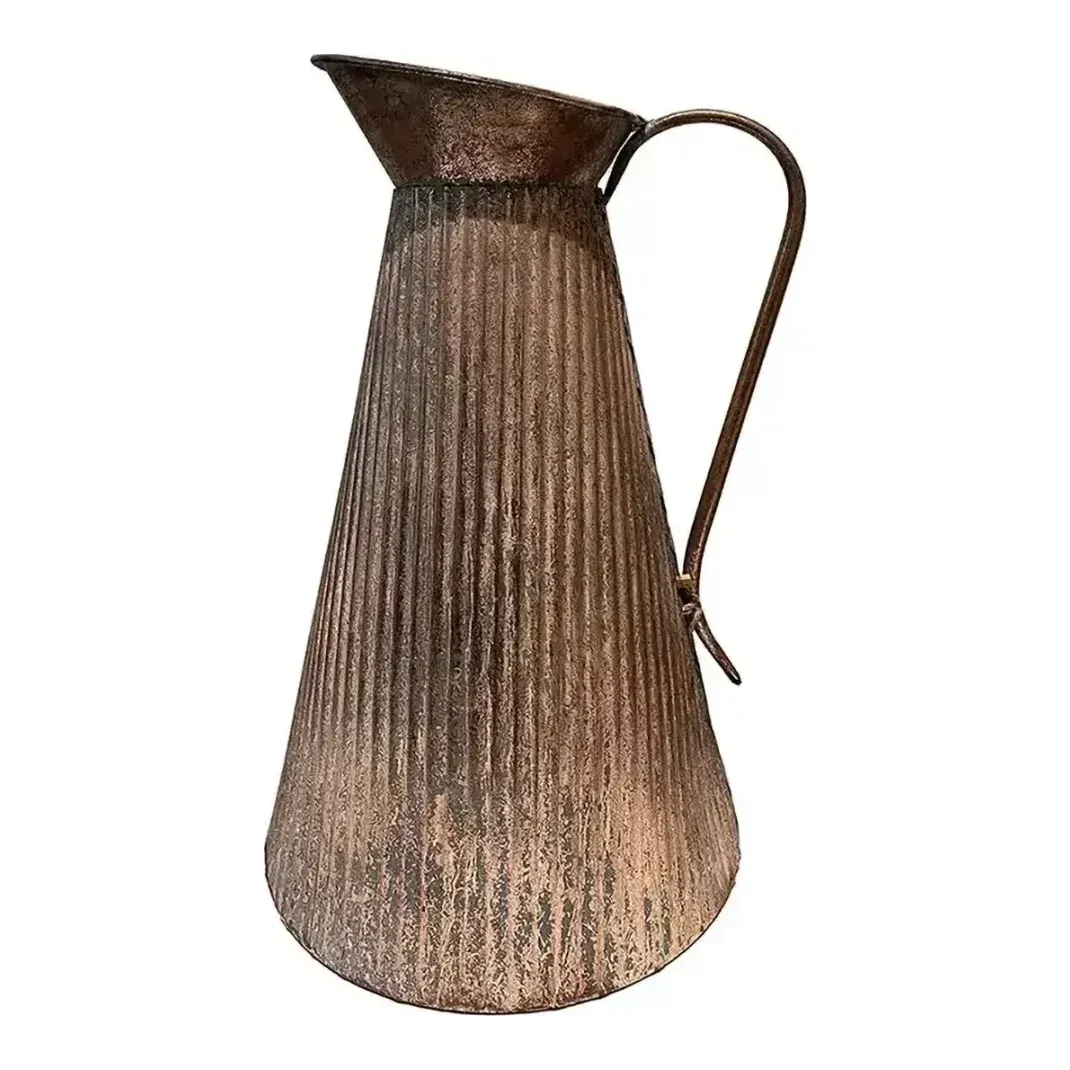 Kande vase af metal og hank i antik kobber look