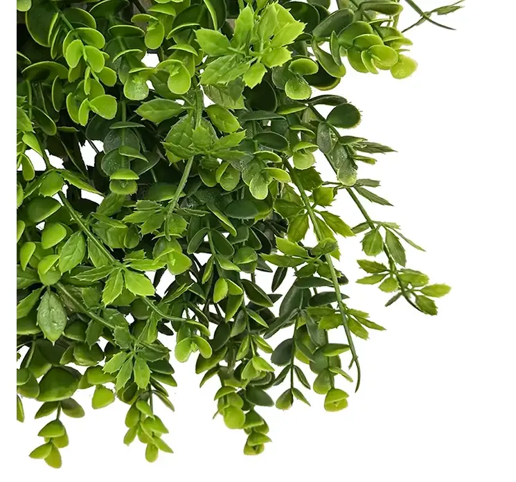 Kunstig bladmix plade med eukalyptus i grøn af plast med uv-beskyttelse closeup