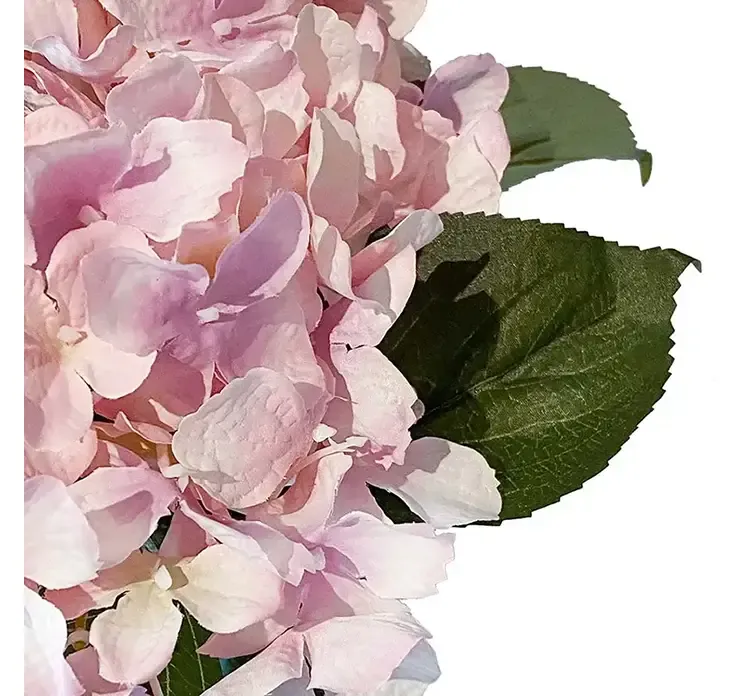 Kunstig hortensia buket af kunstsilke i lyserød closeup