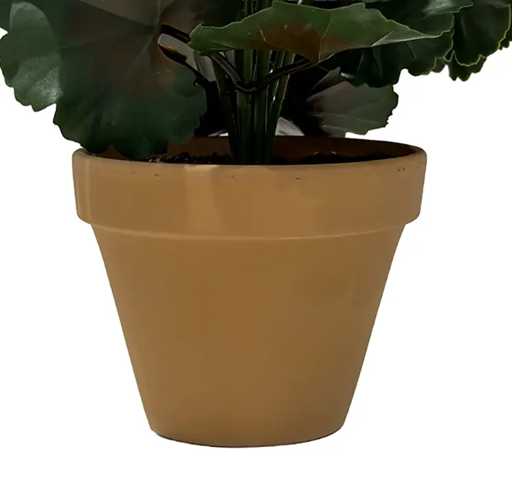 Pelargonie geranium kunstig blomst i rød uv-beskyttet plast closeup af potte