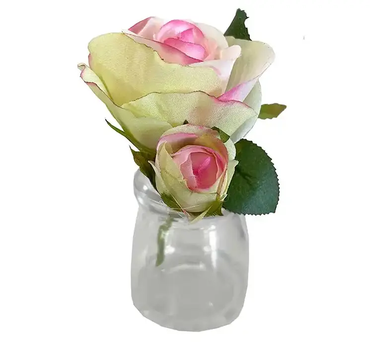 Rose kunstig blomst i creme farvet sat i lille glasvase