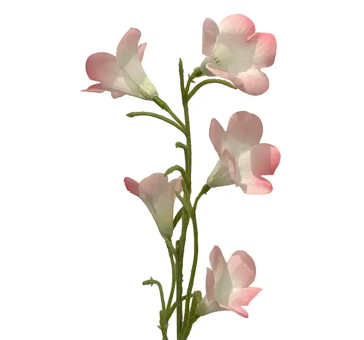 Kunstig stjerneklokke blomst også kaldet campanula af plast i pink, closeup af blomster