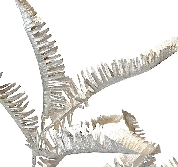 Bregne på stilk kunstig gren af plast i creme farvet 88cm closeup