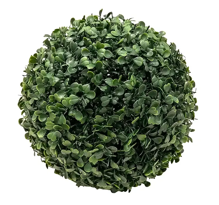 Kunstig buksbom bold af plast i grøn uv-beskyttet