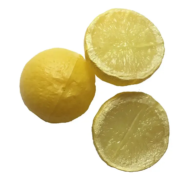 Kunstige halve citroner af plast i gul 3 stk