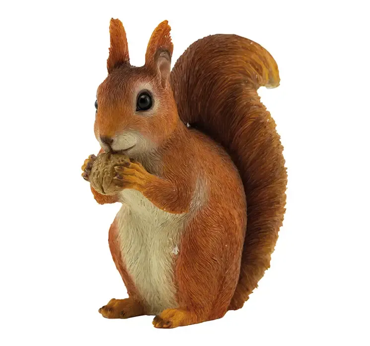 Kunstig egern, dyr til dekoration