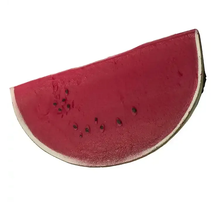 Kunstig frugt, skive af vandemelon af plast