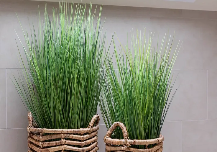 Kunstig græs i potter