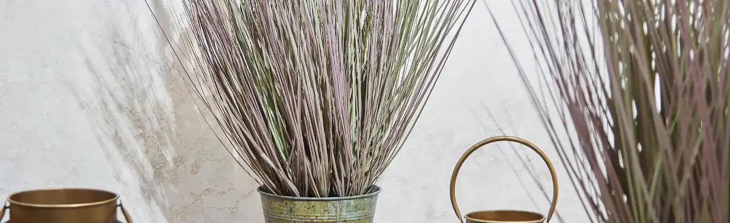 Brøndsholm - kunstig græs i potte