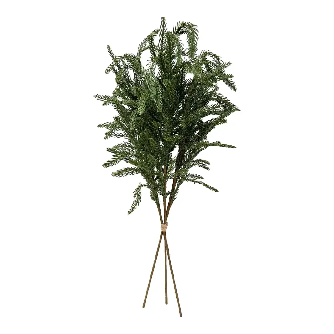 Gran kunstig gren kaldet Ollie af plast i grøn, 3 grene pr bundt 71cm