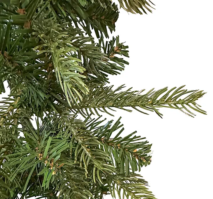 Ranke kunstig gran af plast i grøn model grandis 270cm closeup