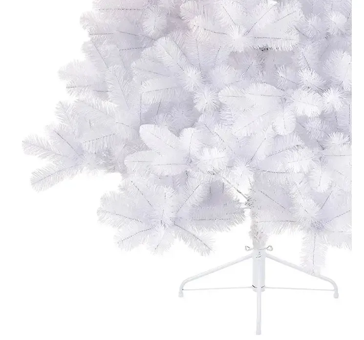 Kunstig gran juletræ imperial af plast i hvid closeup