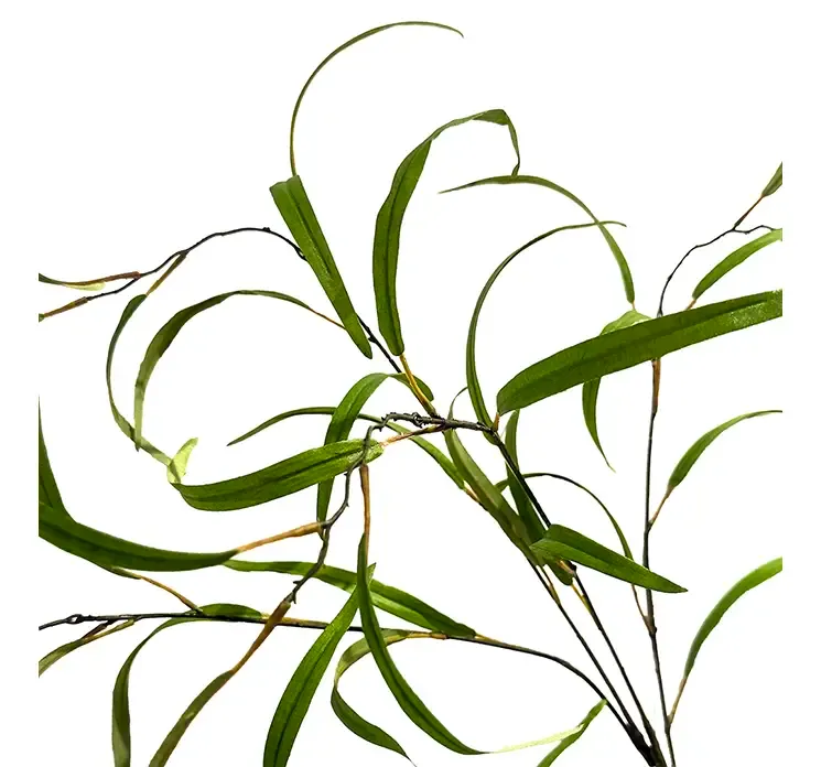 Kunstig bambusgren i grøn af plast closeup