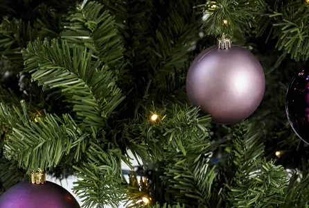 kunstig imperial juletræ nåle closeup