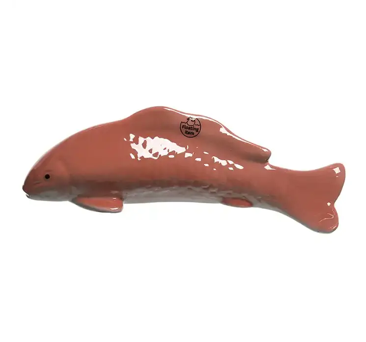 Koi karpe kunstig fisk af porcelæn i orange der kan flyde