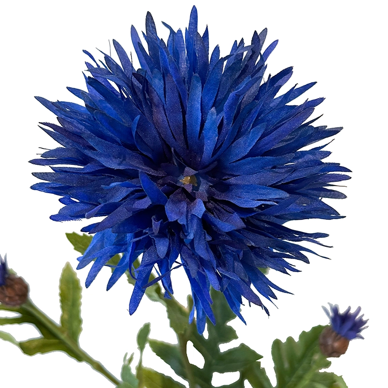 Kornblomst af plast i blå, kunstig blomst closeup