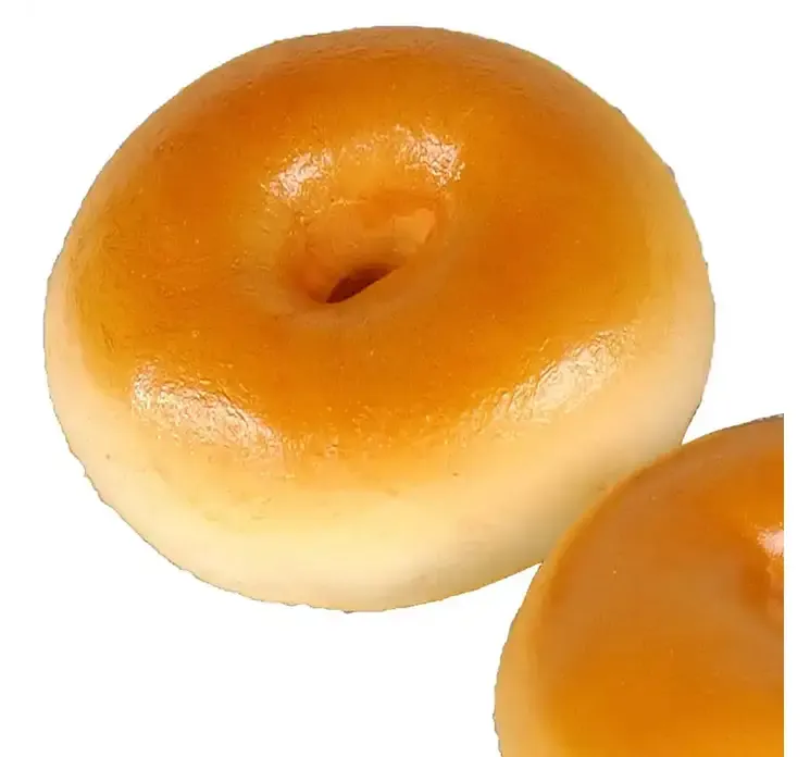 Kunstig mad bagels af blød skumplast closeup