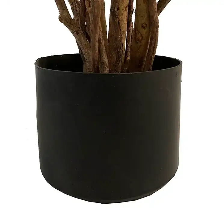 Stuebirk kunstig plante af plast i grøn sat i sort potte 170cm closeup af potte