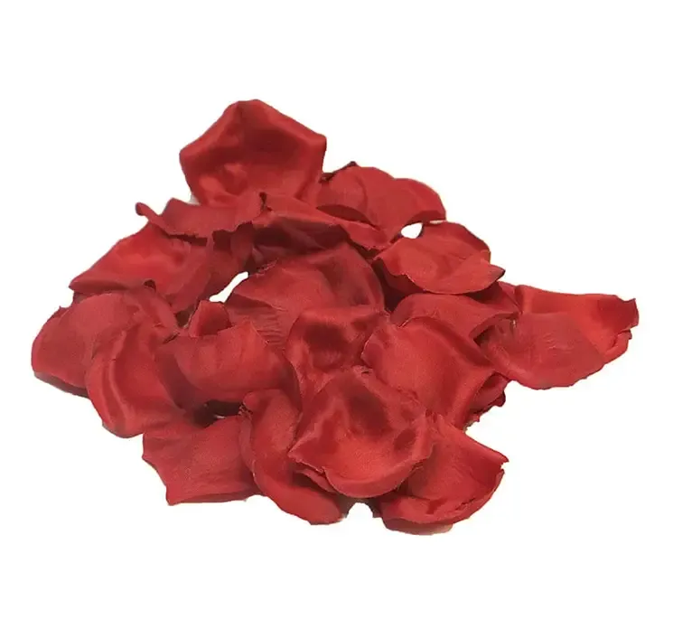 Kunstige rosenblade af satin i rød