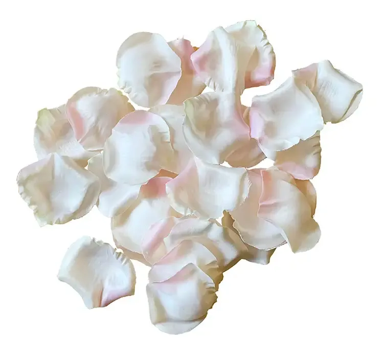 Kunstige rosenblade i cremefarvet af kunstsilke