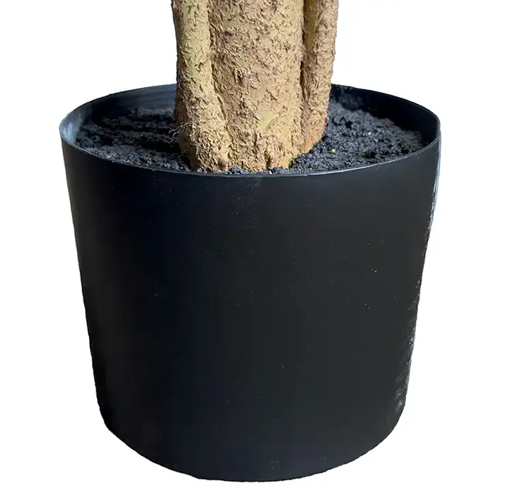 Kunstig figentræ i sort potte, meget naturtro closeup 1