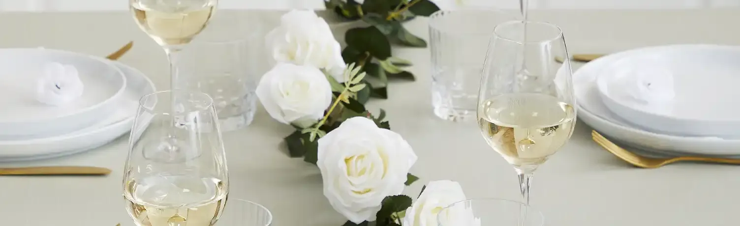 Brøndsholm - kunstige blomsterranker